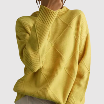 Amelia – Stylowy damski sweter z wyrazistym wysokim kołnierzem
