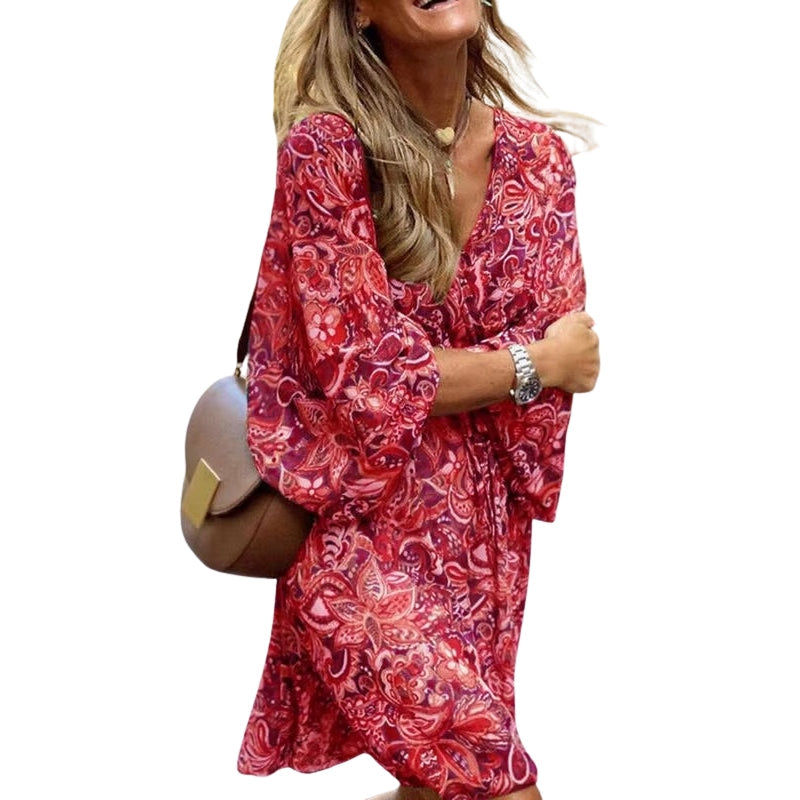 Mini-robe bohème à décolleté en V avec manches cloche