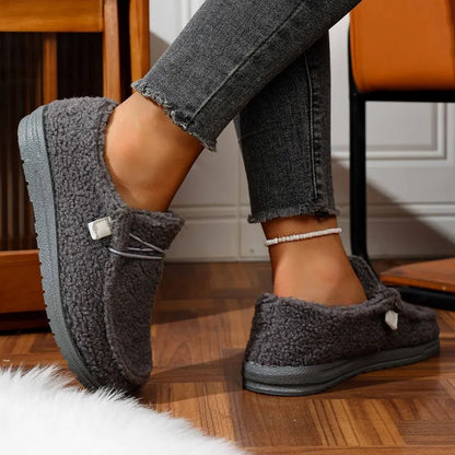 Mia – Women's Round Toe Flats with Slip-On Design