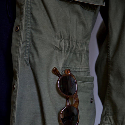 Robuste Militärstyle Jacke für einen beeindruckenden Look