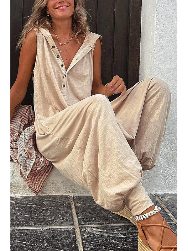 Mette - Halvknapet jumpsuit med hætte og uden ærmer