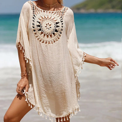 Boho-Strandkleid mit Häkelmuster