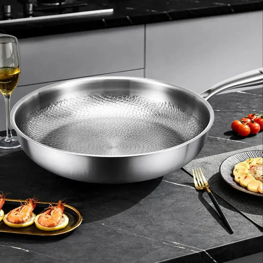 Forza Titan | Handgehamerde RVS Koekenpan – Titanium Versterkt – Inductie Geschikt