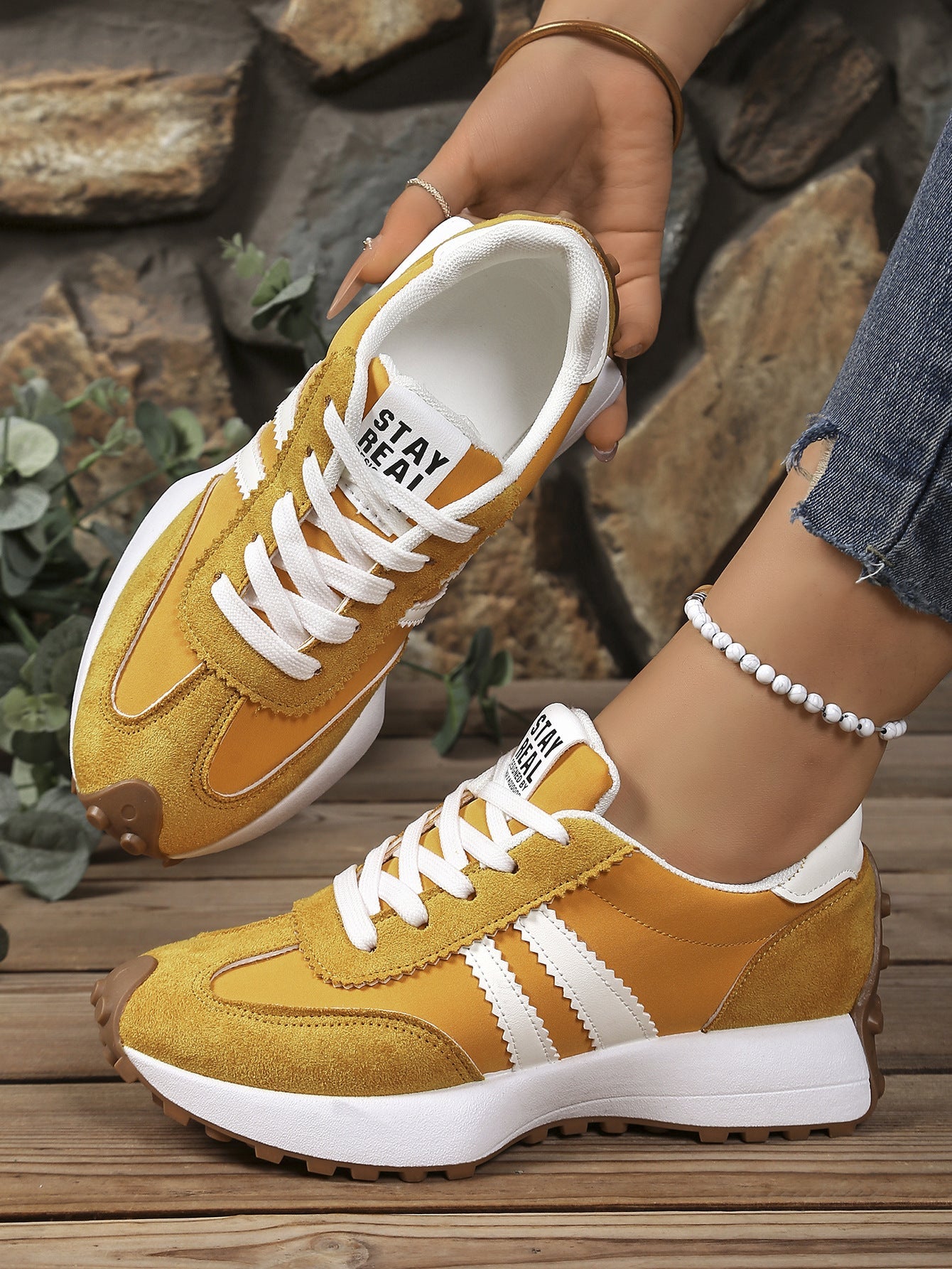 Elvae | Trendige Freizeitschuhe mit Sportivem Design