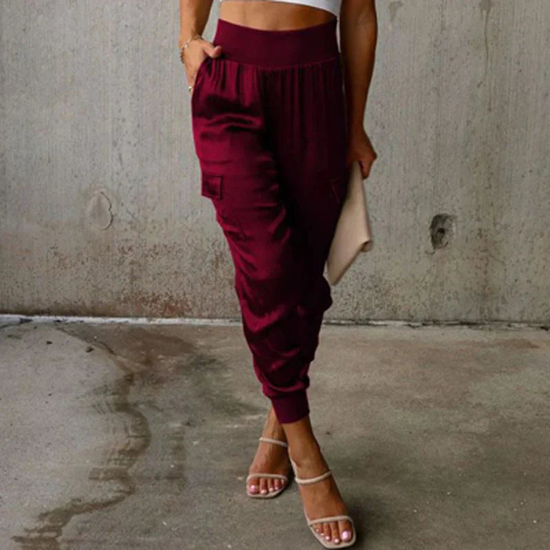 Satin-Jogginghose mit hoher Taille und Taschen