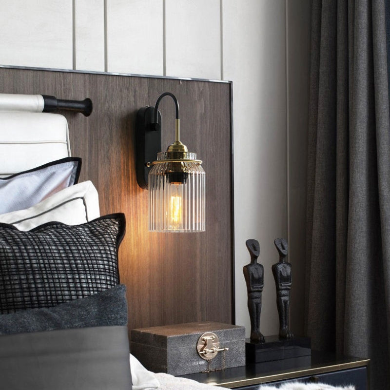 Vintage Wandlamp Met Geribbelde Glazen Kap