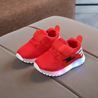 Kényelmes Kisgyermek Sportcipő LED Világítással - GlowSteps