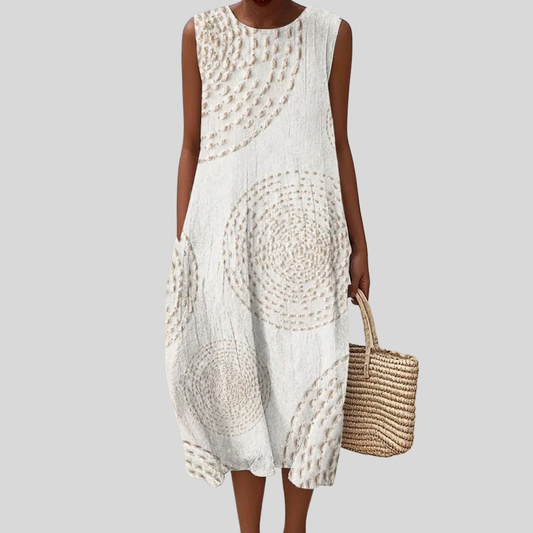 Fliessendes und bequemes Kleid