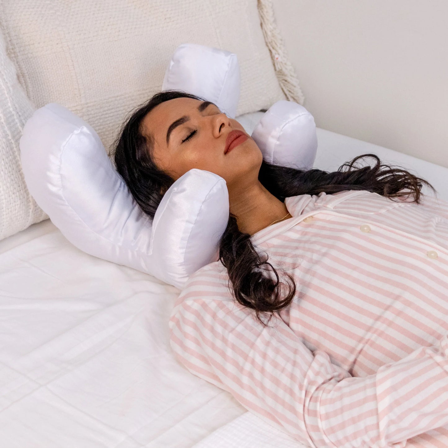 Beauty Sleep Pillow™ + FREE SATIN PILLOWCASE