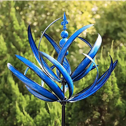 Gartenspinne aus Metall mit windgetriebener Rotation