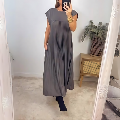Mila - Elegant Plisseret Mila Kjole | Ubesværet Sofistikering med Letvægtsdesign og Alsidig Stil til Alle Anledninger
