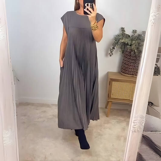 Mila - Elegant Plisseret Mila Kjole | Ubesværet Sofistikering med Letvægtsdesign og Alsidig Stil til Alle Anledninger