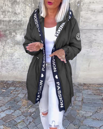 Trench-coat long à capuche femme – Léger, coupe ample, style moderne