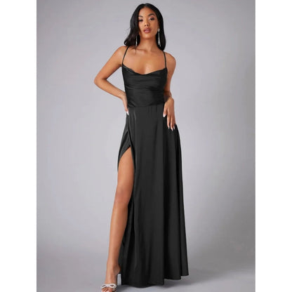 Avani – Elegante maxi-jurk met zijsplit en verstelbare bandjes