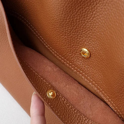 RamoraWay™ — Own Every Moment with Effortless Style and Lasting Confidence