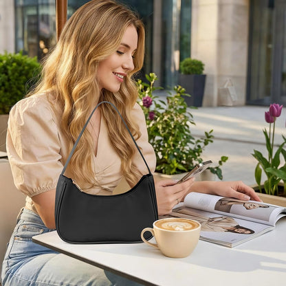 Women's Shoulder Bag Crescent Shoulder Bag PU Leather Ladies Handbag Mini Hobo Bag Purse Trendy Everyday Handbag Half Moon Bag with Zipper for Dating Shopping Travel