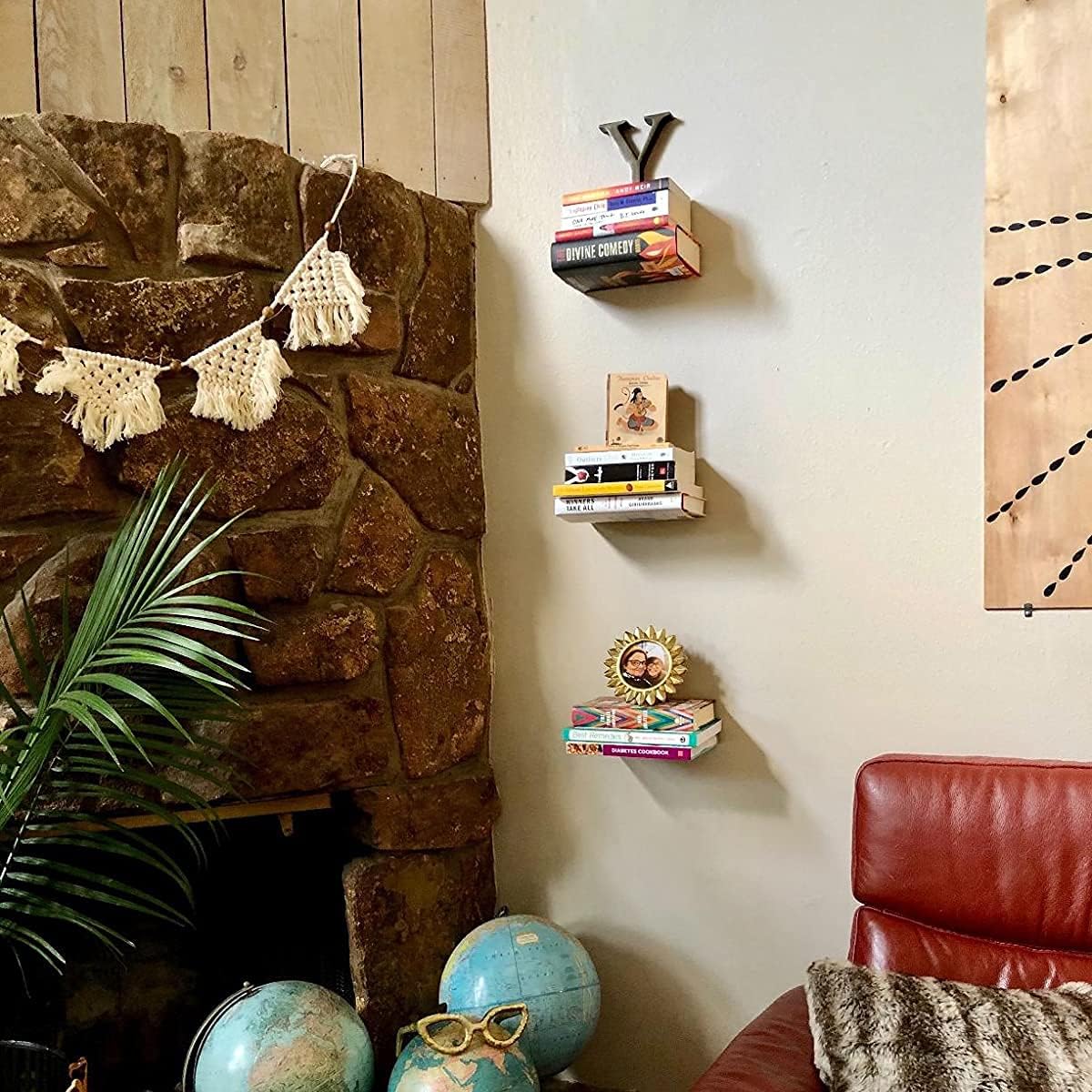 Libreleviosa®: Invisible Wall-Mounted Book Shelves for a Harry Potter-Inspired Library