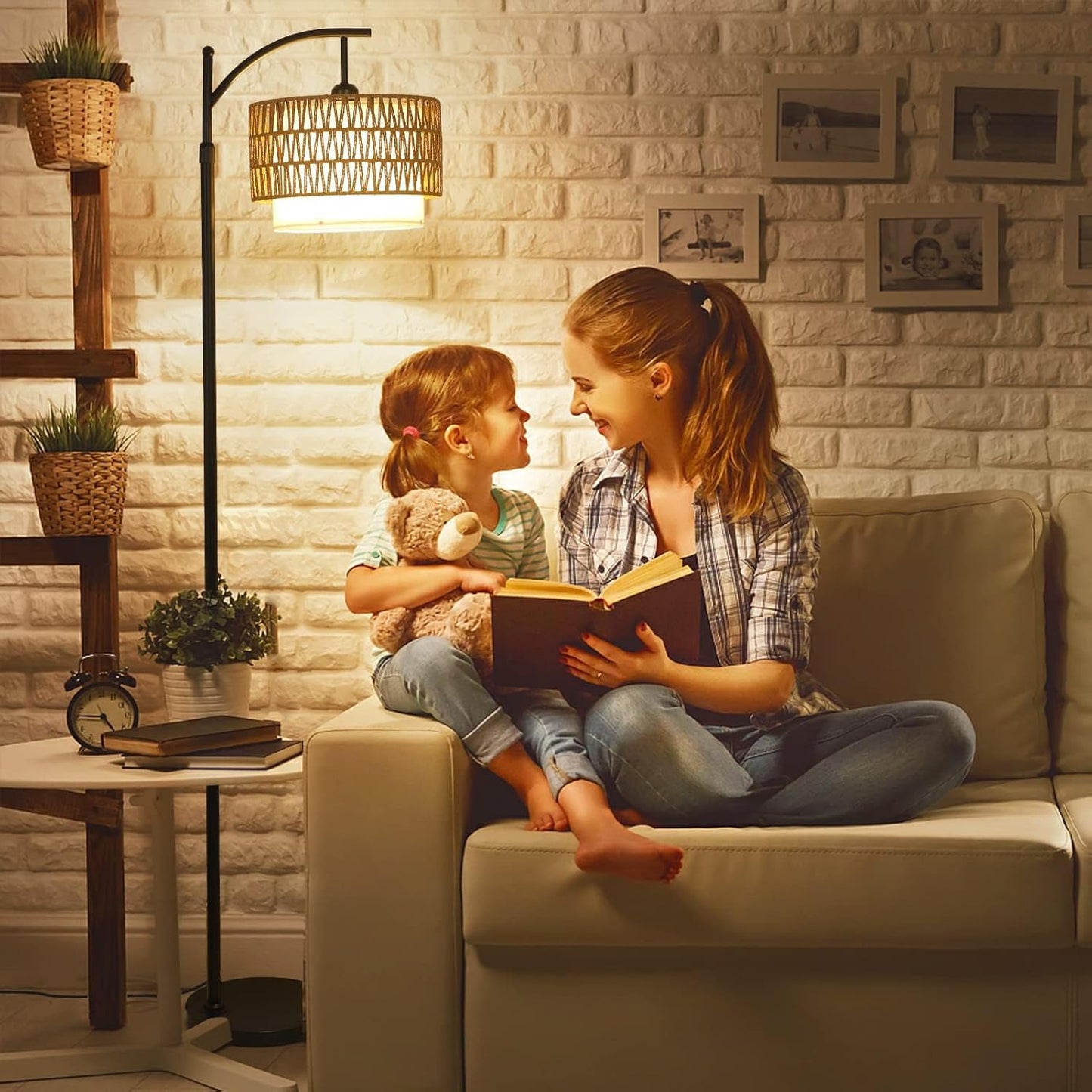 Arc-Stehlampe mit Fernbedienung und doppelten Schirmen – Norvella