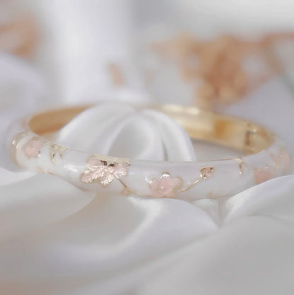 Bridgerton Vintage Bangle – Tijdloos en chique