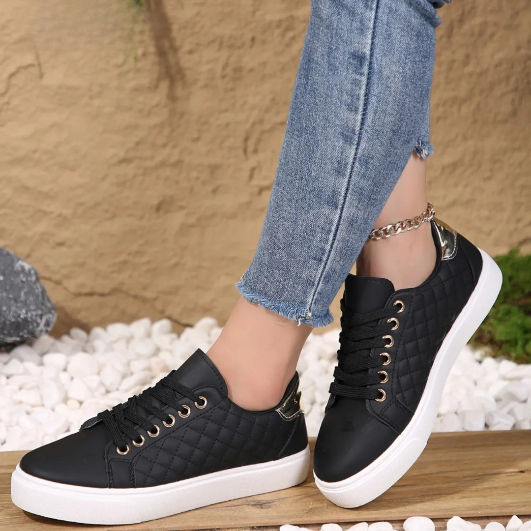 Women's Quilted Lace-Up Shoe for Daily Wear