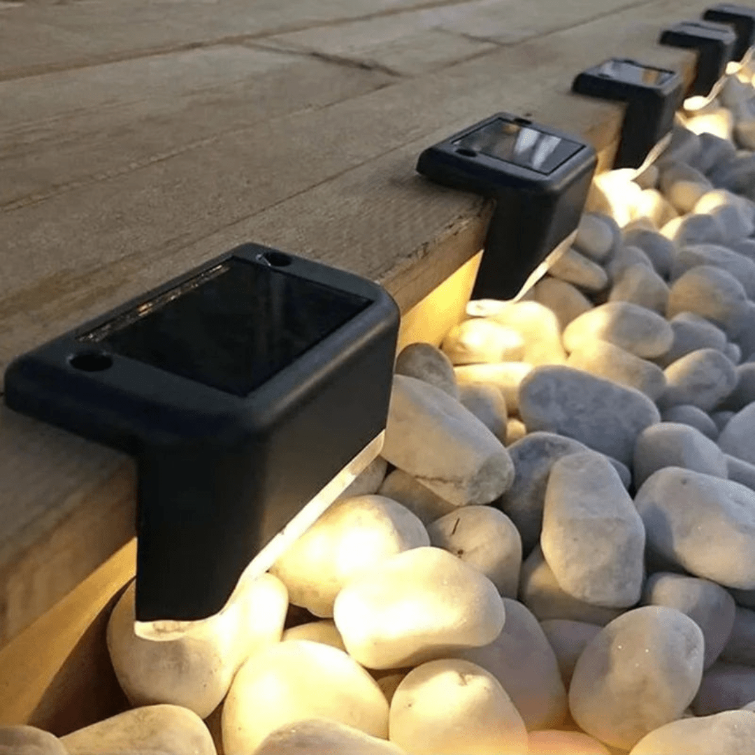 Lucari SolarStep Tuinlamp™ – Zelfklevende Solar verlichting voor Tuin & Trap