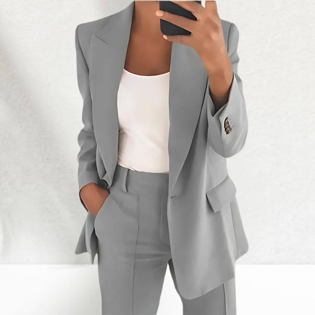 Teresa - Two-Piece Women's Suit Casual Chic