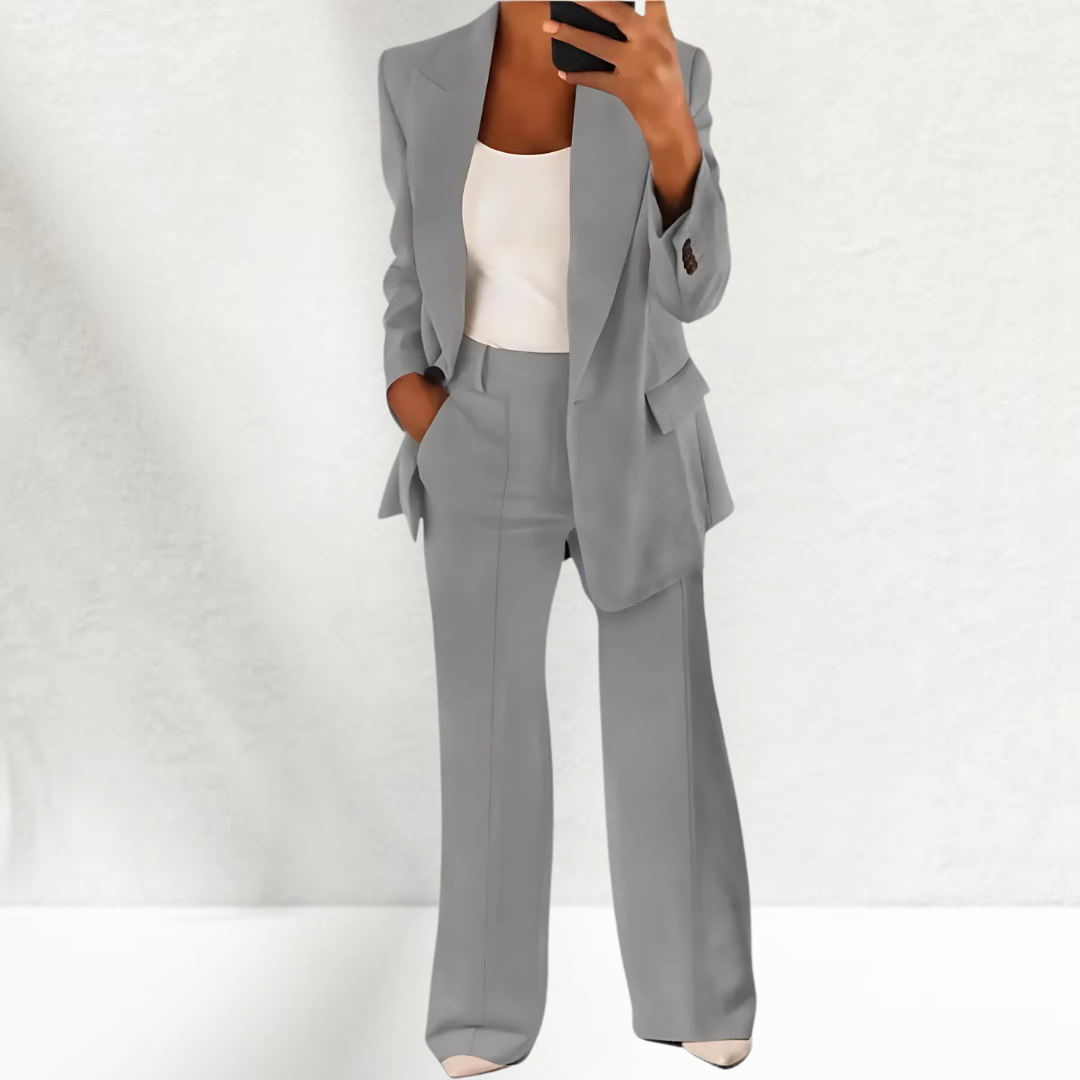 Teresa - Two-Piece Women's Suit Casual Chic