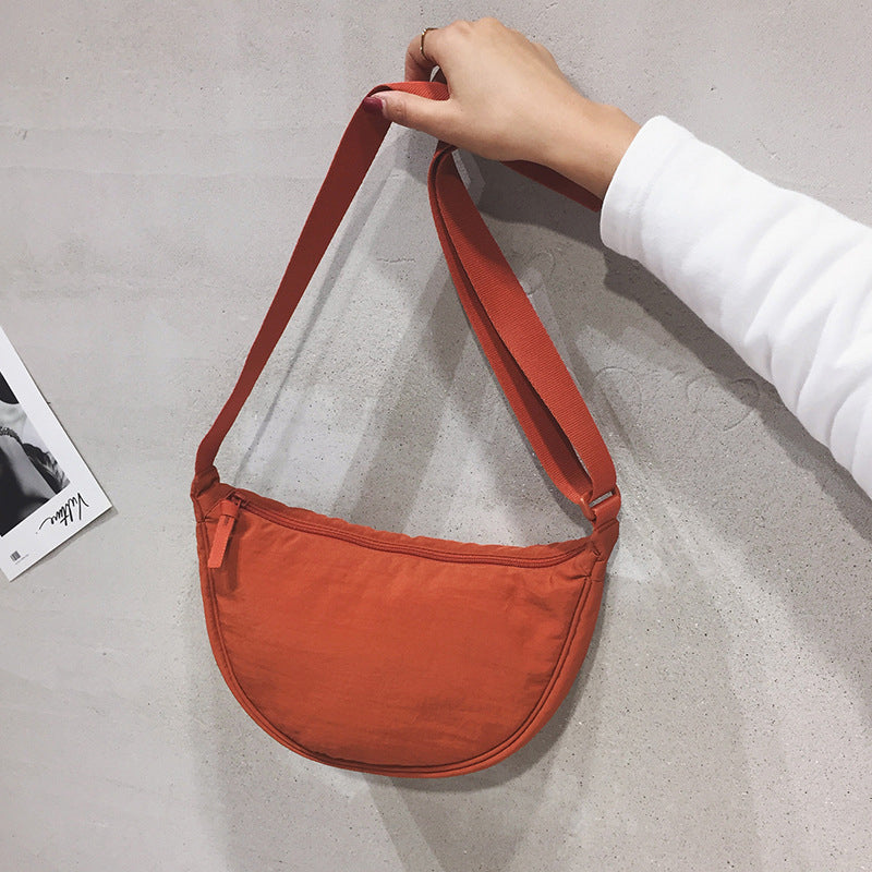 Chic Crossbody Bag: Sleek, Compact, and Practical
