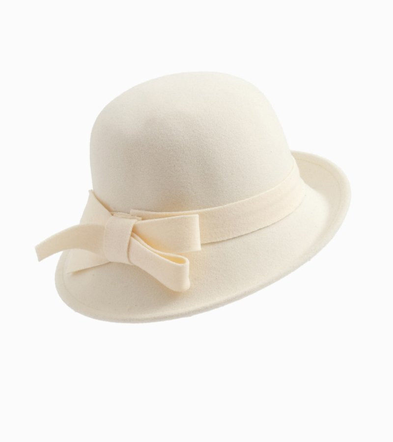 Magnolia – Elegáns, széles karimájú cloche kalap
