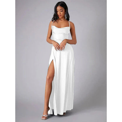 Avani – Elegante maxi-jurk met zijsplit en verstelbare bandjes