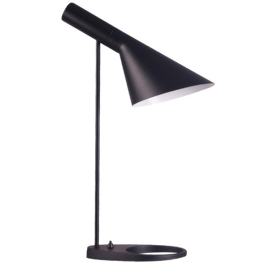 LED-Stehlampe Nordisches Design Augenschutz