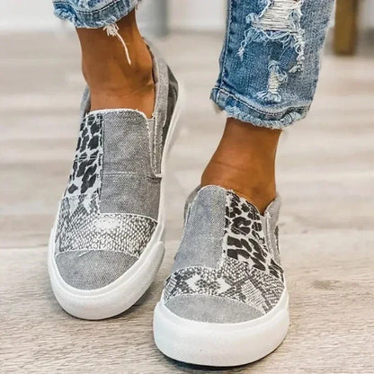 Layla – Baskets tendance à enfiler avec imprimé léopard et design élégant