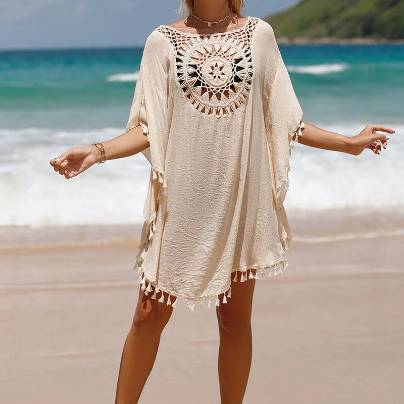 Boho-Strandkleid mit Häkelmuster