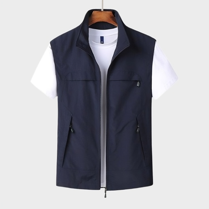 Men’s Lightweight Outdoor Gilet – Multi-Pocketed For Daily Wear