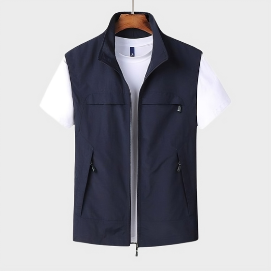 Men’s Lightweight Outdoor Gilet – Multi-Pocketed For Daily Wear