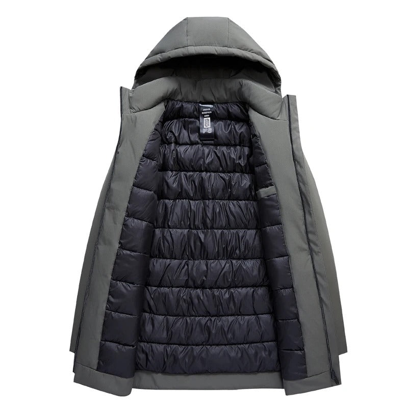 Veste d'hiver grise avec capuche, doublure matelassée noire, idéale pour le froid. Manteau chaud et élégant pour homme, mode hiver.