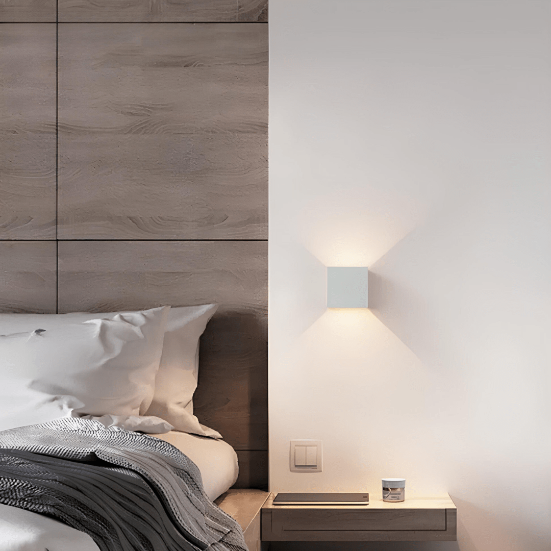 Celestis™ kabellose quadratische Wandleuchte