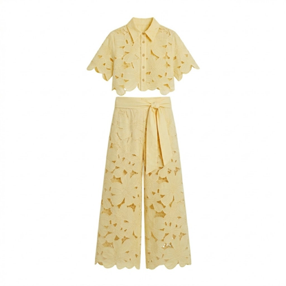 Ensemble Deux Pièces Femme avec Haut Court en Dentelle et Pantalon Large