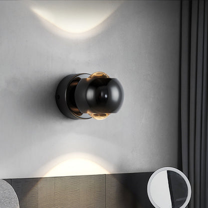 Moderne, drehbare LED-Wandleuchte aus Messing