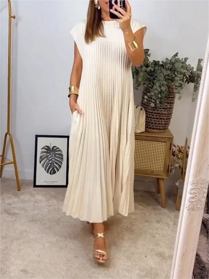 Ashna | Plissiertes ärmelloses Kleid in minimalistischer Eleganz