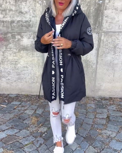 Trench-coat long à capuche femme – Léger, coupe ample, style moderne