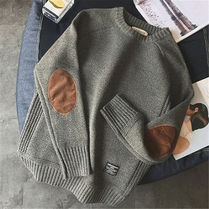 Tom Hollinger | Grobstrickpullover mit Ellenpatches