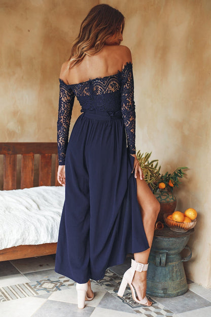 Schulterfreier Jumpsuit mit Schlitz