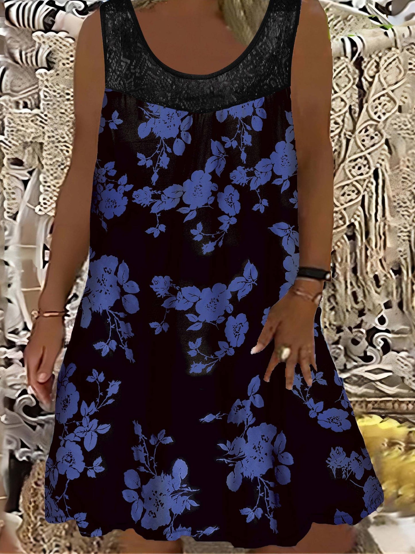 Samudri - Loose Sleeveless Maxi Dress With Round Neck