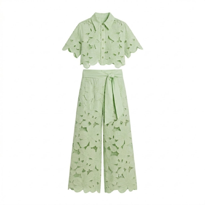 Ensemble Deux Pièces Femme avec Haut Court en Dentelle et Pantalon Large