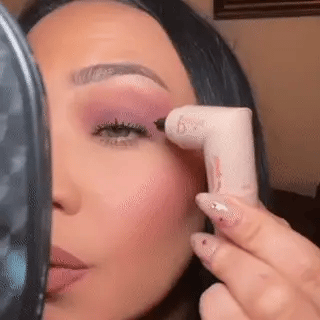 LashCraft™ — Instantly Perfect Wings That Boost Your Confidence All Day
