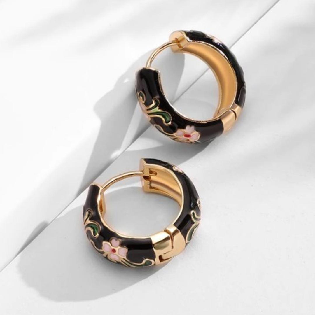 Brinco Floral Preto de Luxo