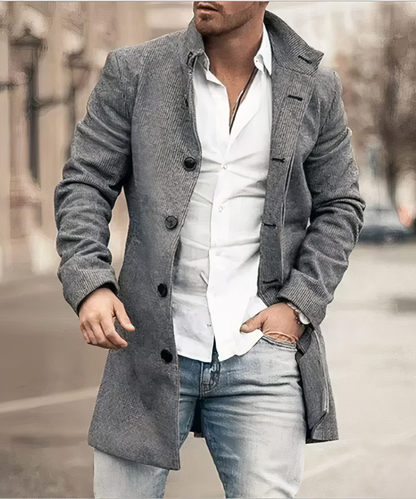 Trenchcoat für Männer in langer, eleganter Ausführung für Alltag und Büro