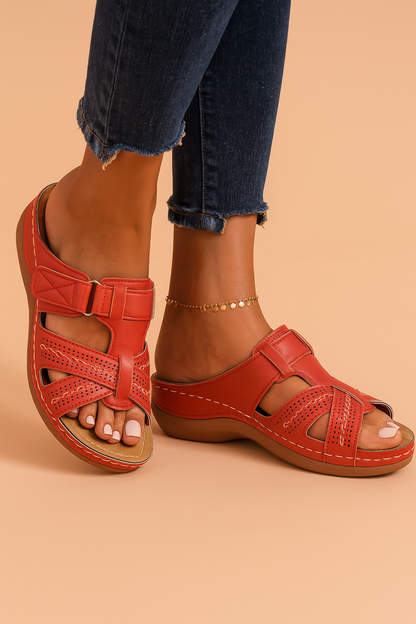 Agnes | Comfortable flip-flops with straps