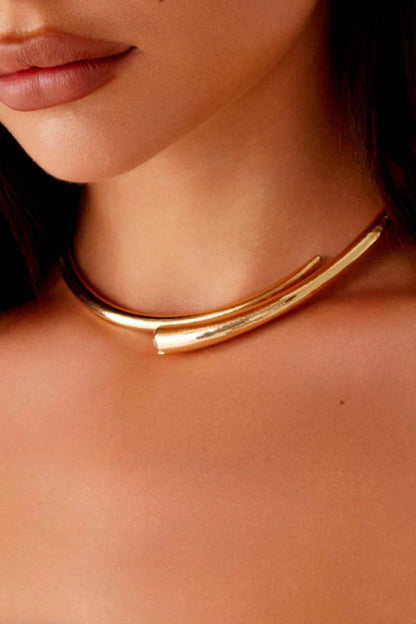 Althea – Gold Minimalist Necklace